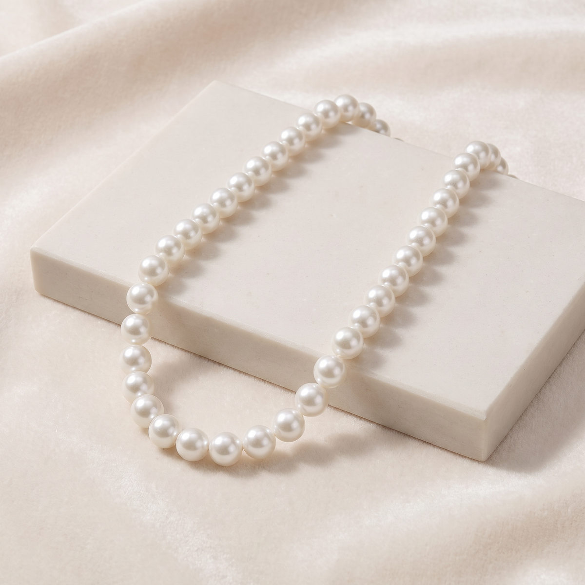 Collier de perles nacrées 14 mm — Blanc