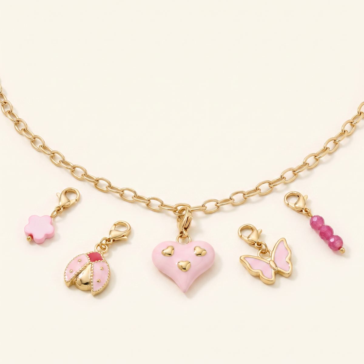 Collier cœur et papillon à breloques, ensemble à composer, détail du motif