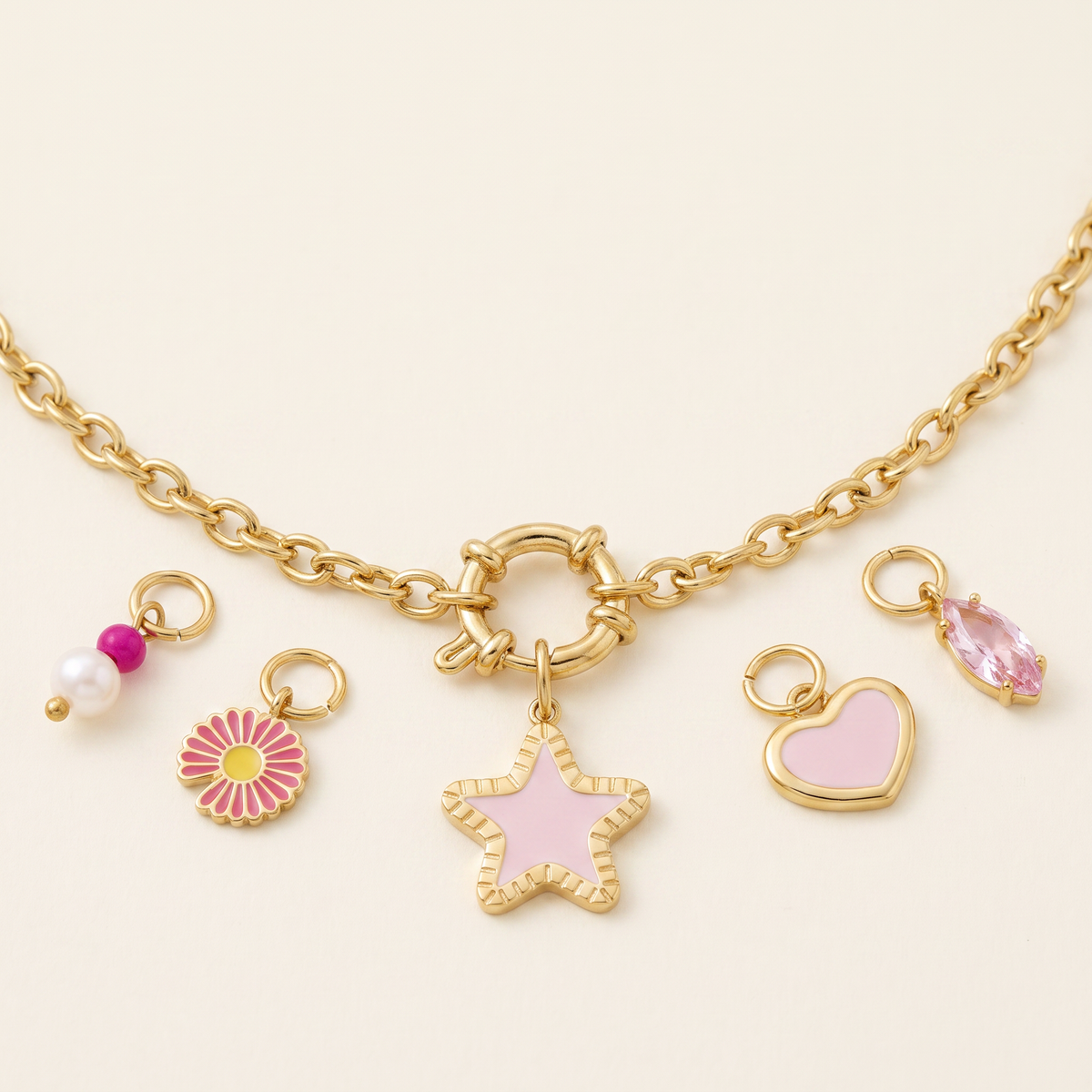 Collier fleur et étoile à breloques, ensemble à composer, détail du motif