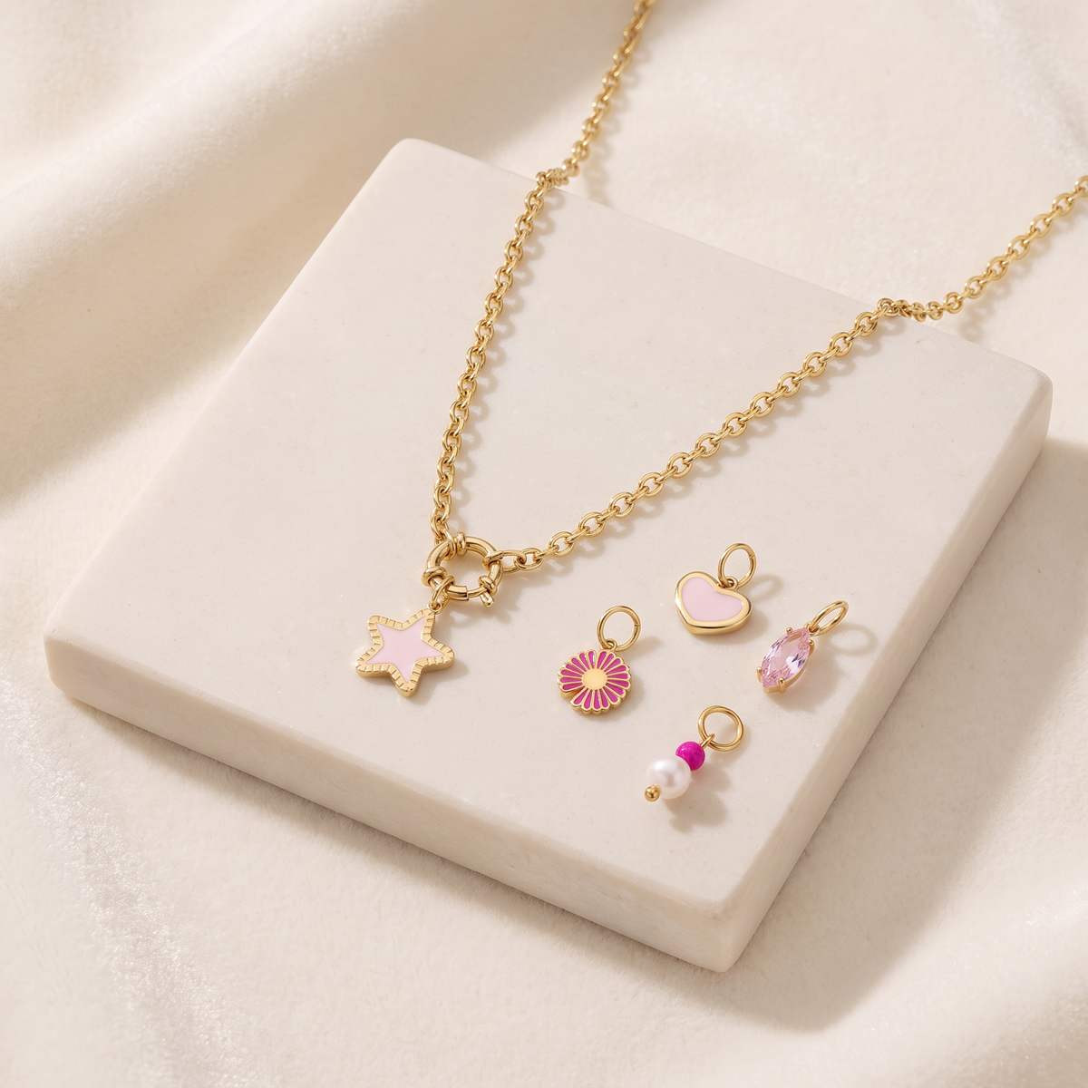Collier fleur et étoile à breloques, ensemble à composer — Doré