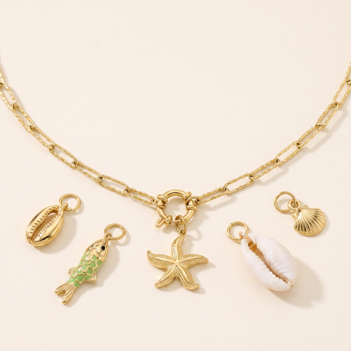 Collier étoile de mer à breloques, ensemble à composer, détail du motif