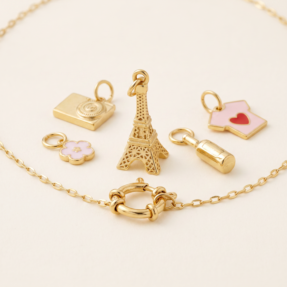 Collier Tour Eiffel à breloques, ensemble à composer, détail du motif