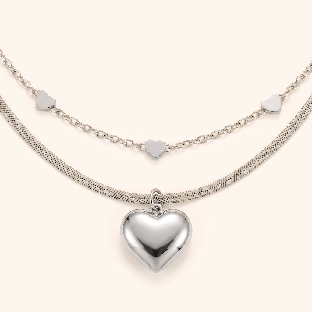 Collier cœur double rang, détail du motif, argenté