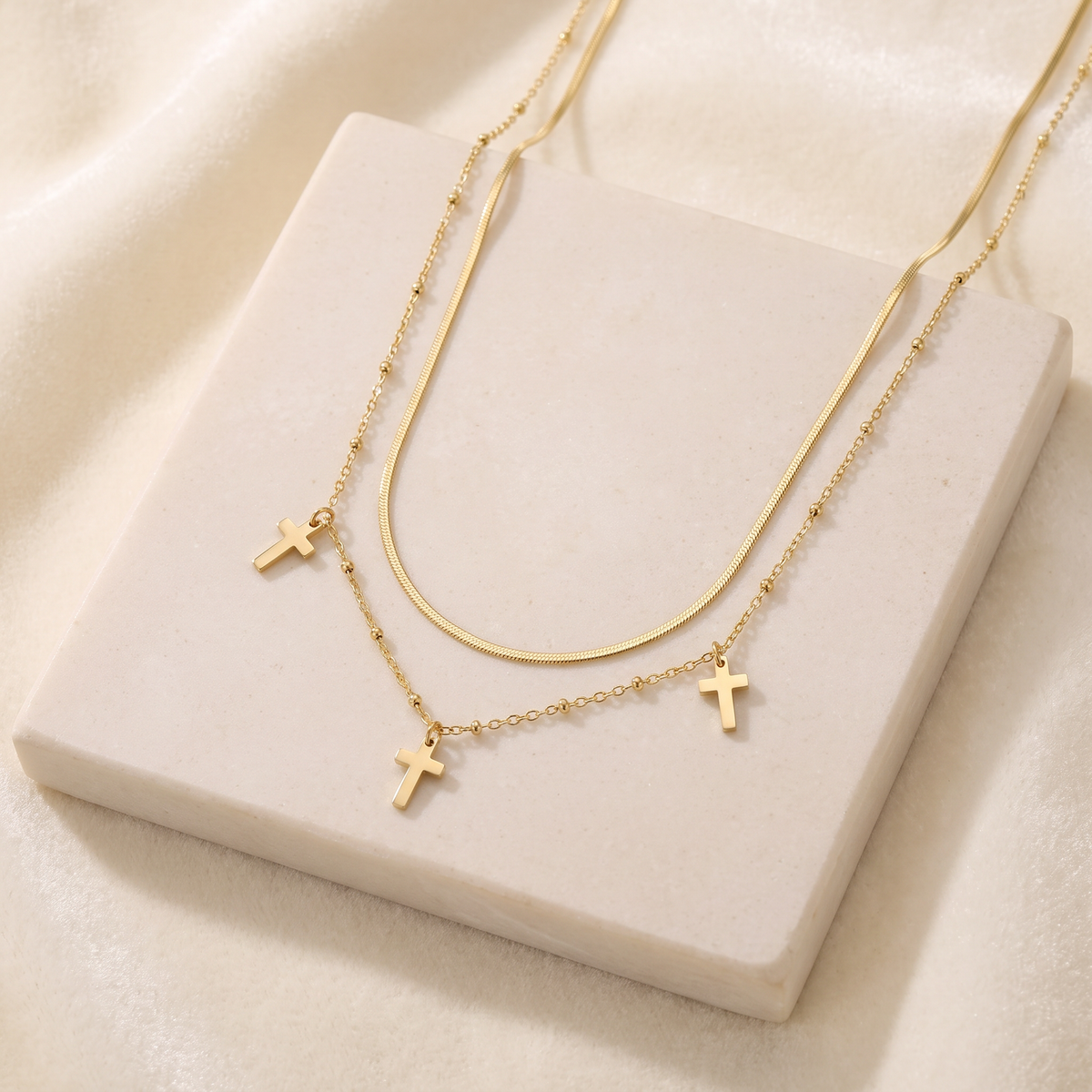 Collier croix double rang — Doré