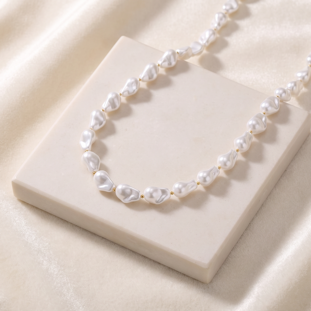 Collier de perles esprit rétro — Blanc