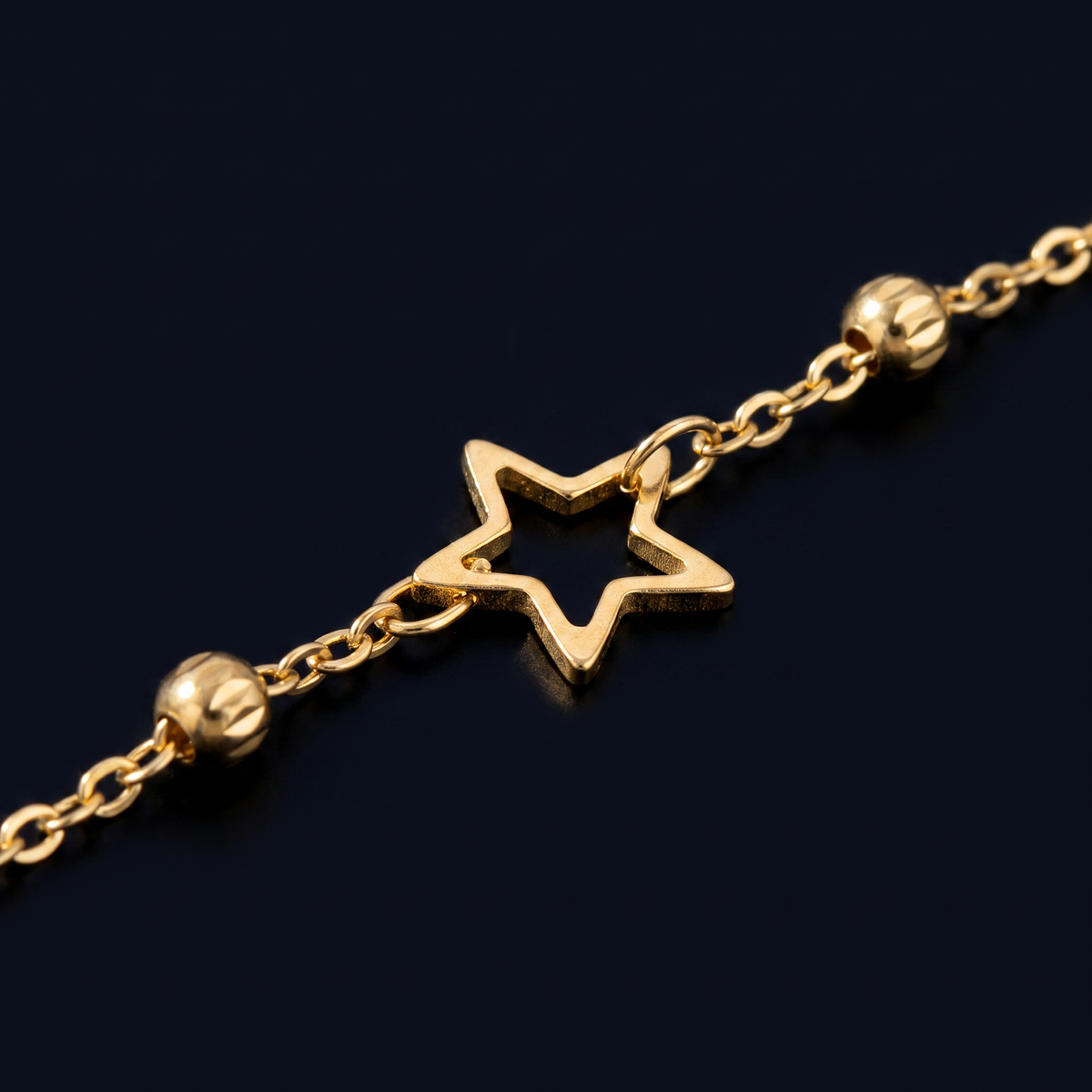 Collier ras de cou étoile, motif en gros plan