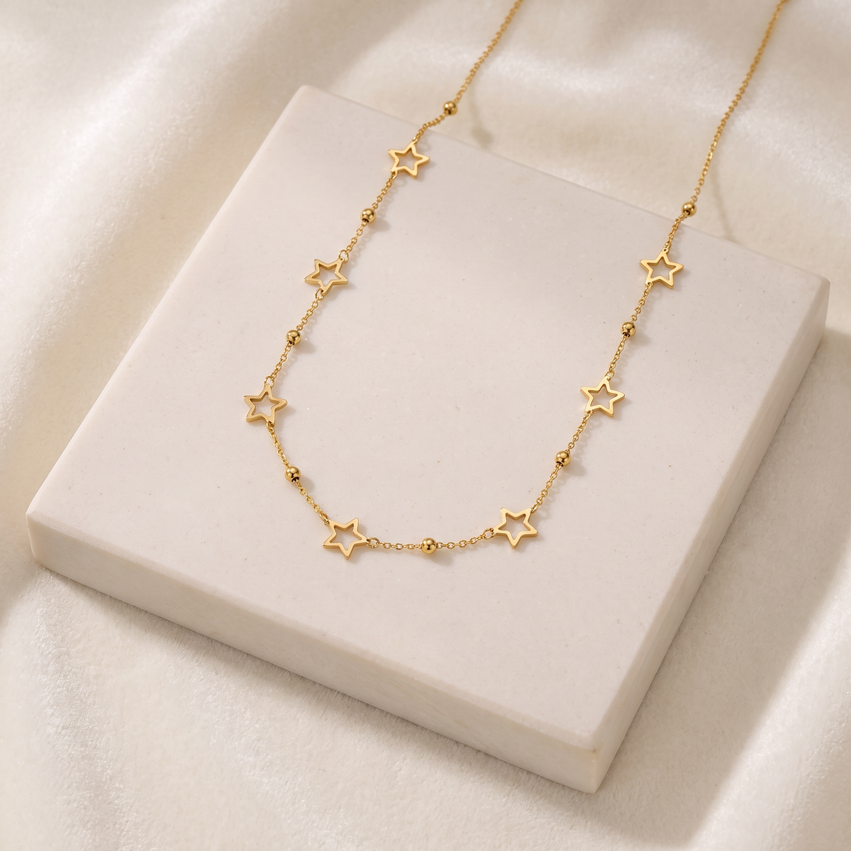 Collier ras de cou étoile — Argenté