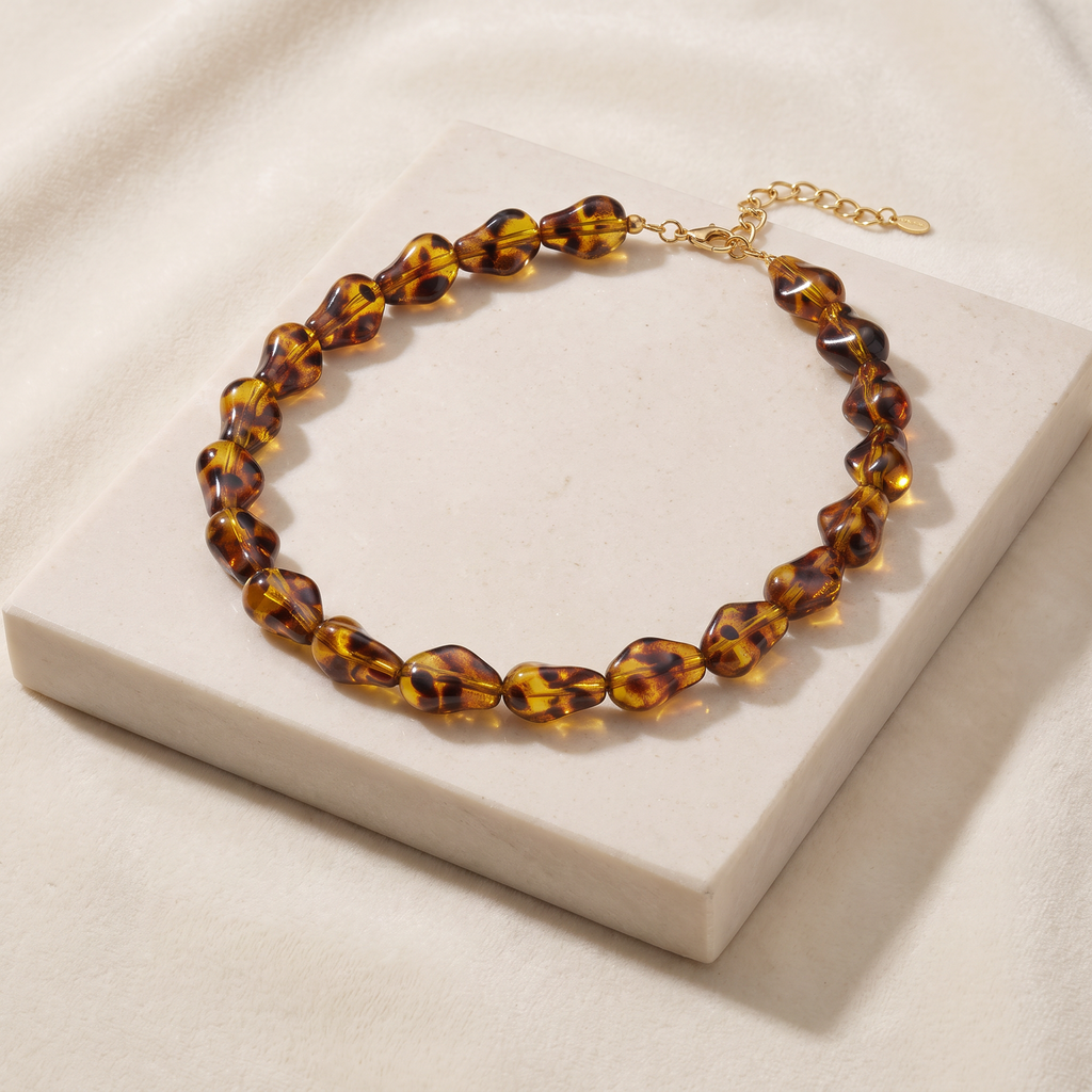 Collier tortue façon écaille en perles — Marron