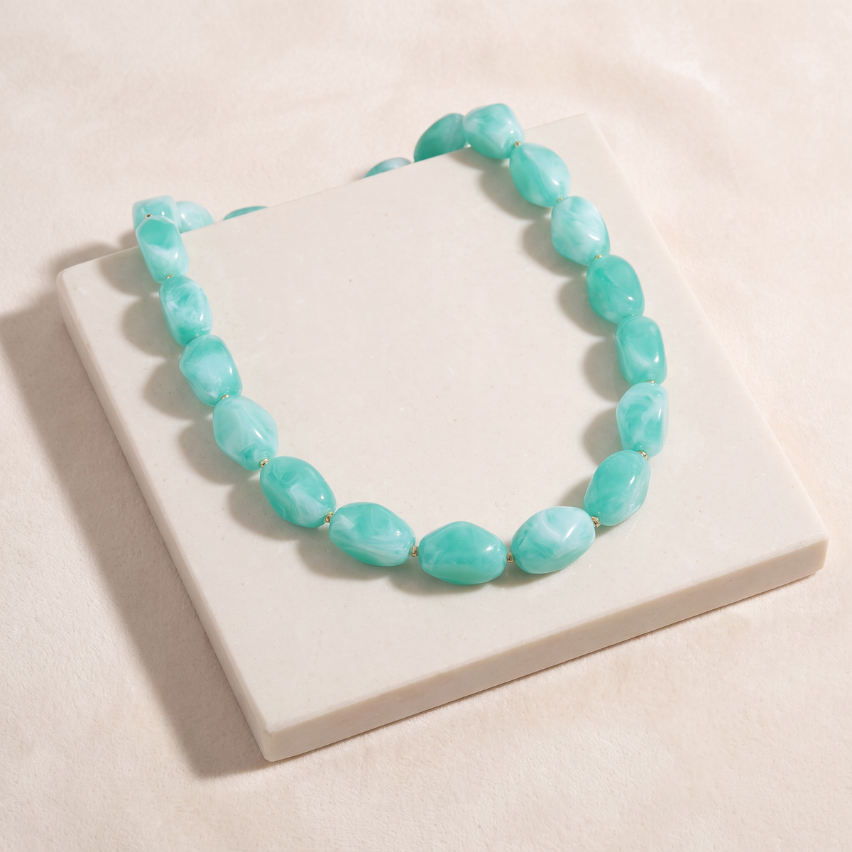 Collier de perles à forme organique — Bleu turquoise