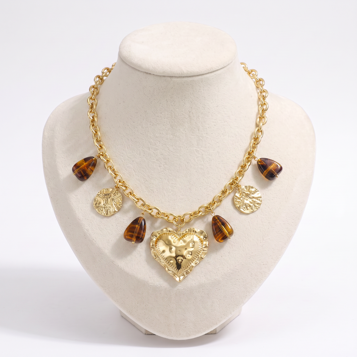Collier cœur doré en perles 43 cm, vue de face