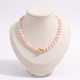 Collier cœur doré en perles 42 cm, vue de face, rose clair