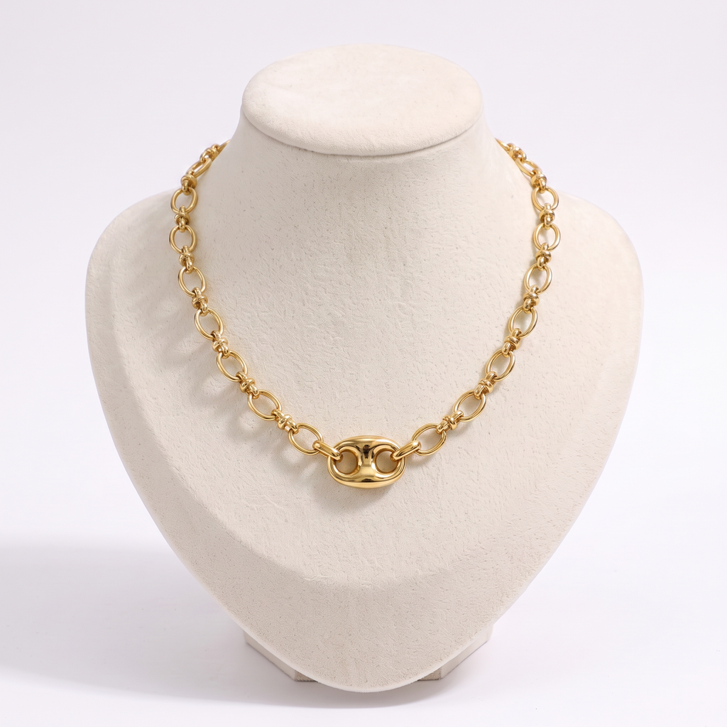 Collier chaîne doré maille grain de café, vue de face