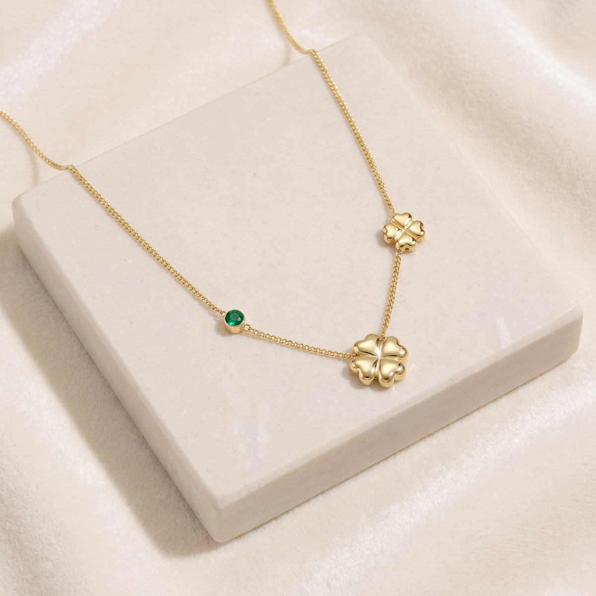 Collier trèfle à strass en couleurs — Vert