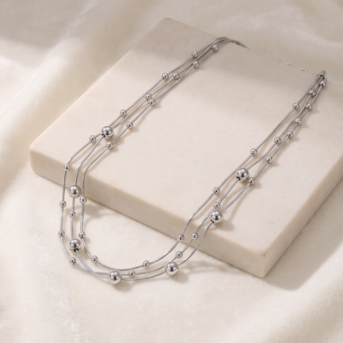 Collier serpent à boules en multirang — Argenté
