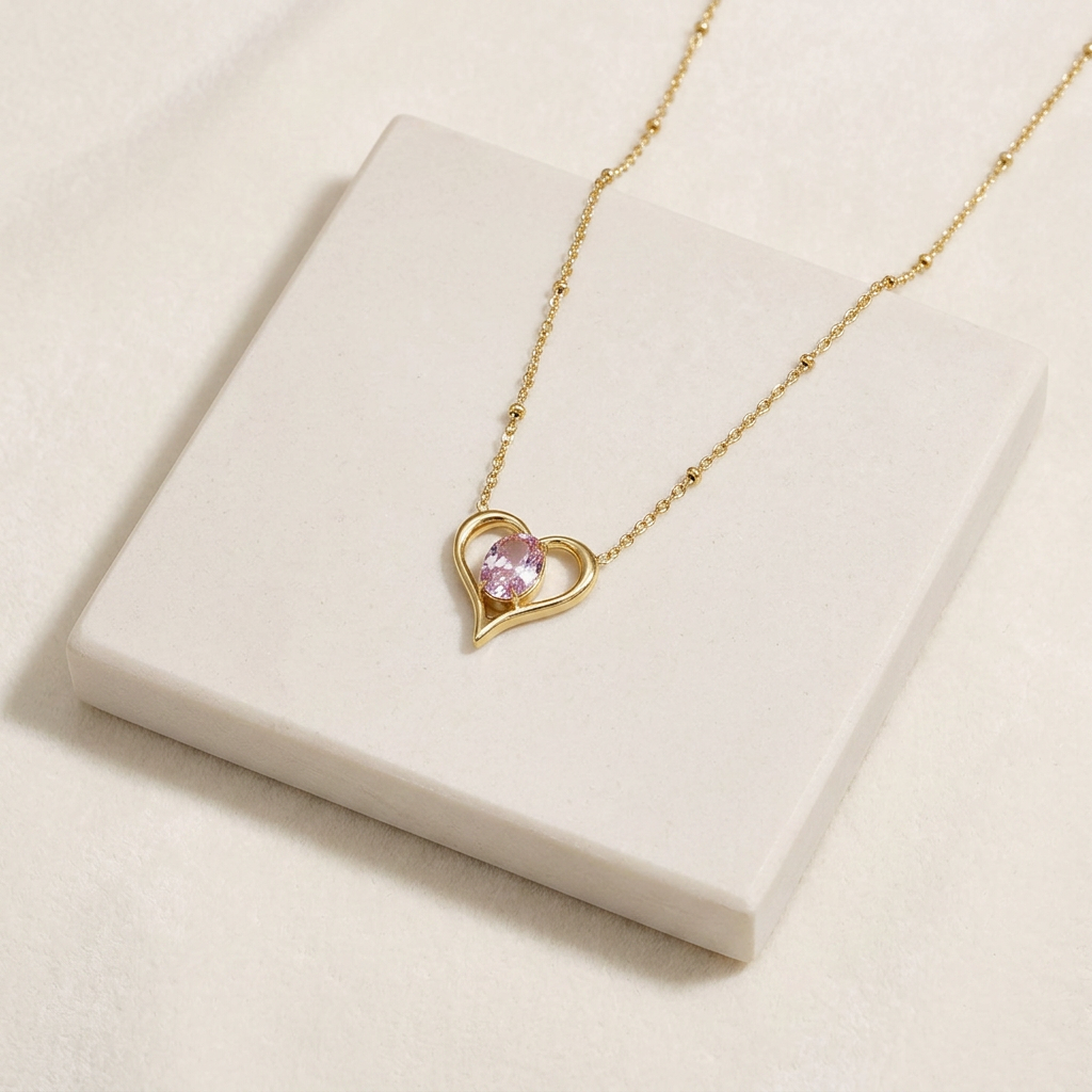 Collier cœur doré à motif ajouré à strass — Rose