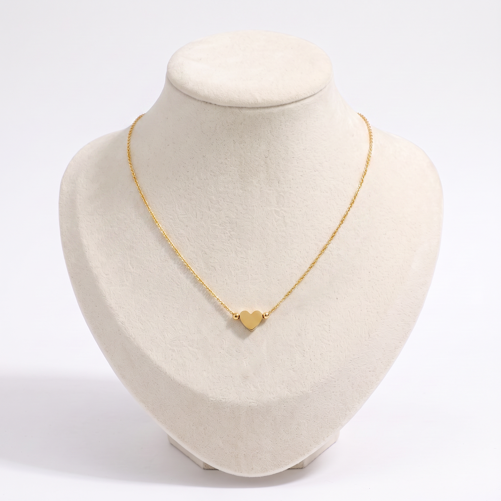 Collier ras de cou cœur à boules, vue de face, doré