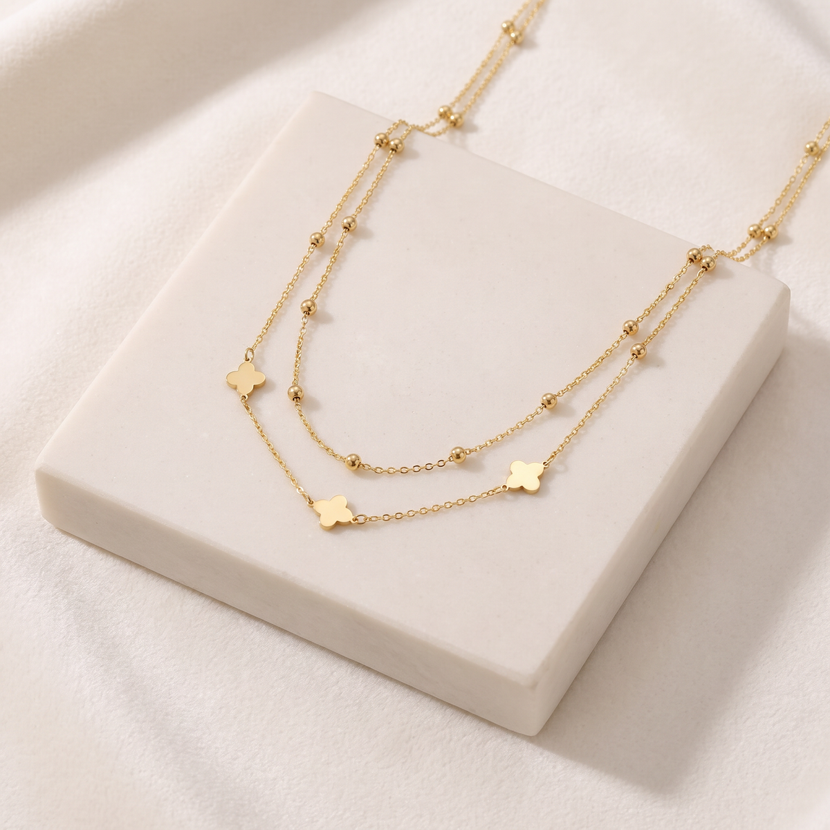 Collier trèfle à boules double rang — Doré