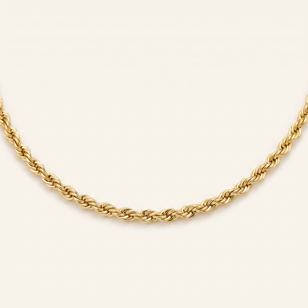Collier chaîne maille torsadée 2 mm 40 cm, détail du motif, doré
