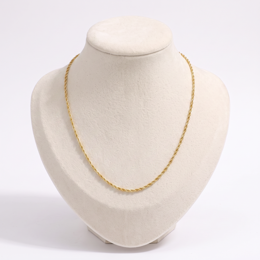 Collier chaîne maille torsadée 2 mm 40 cm, vue de face, doré