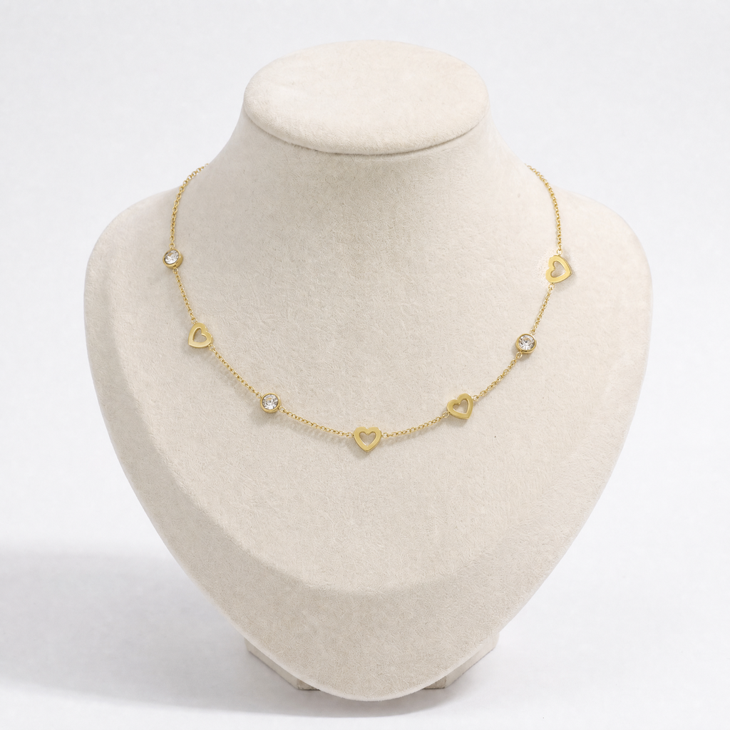 Collier cœur maille fine à strass, vue de face, doré