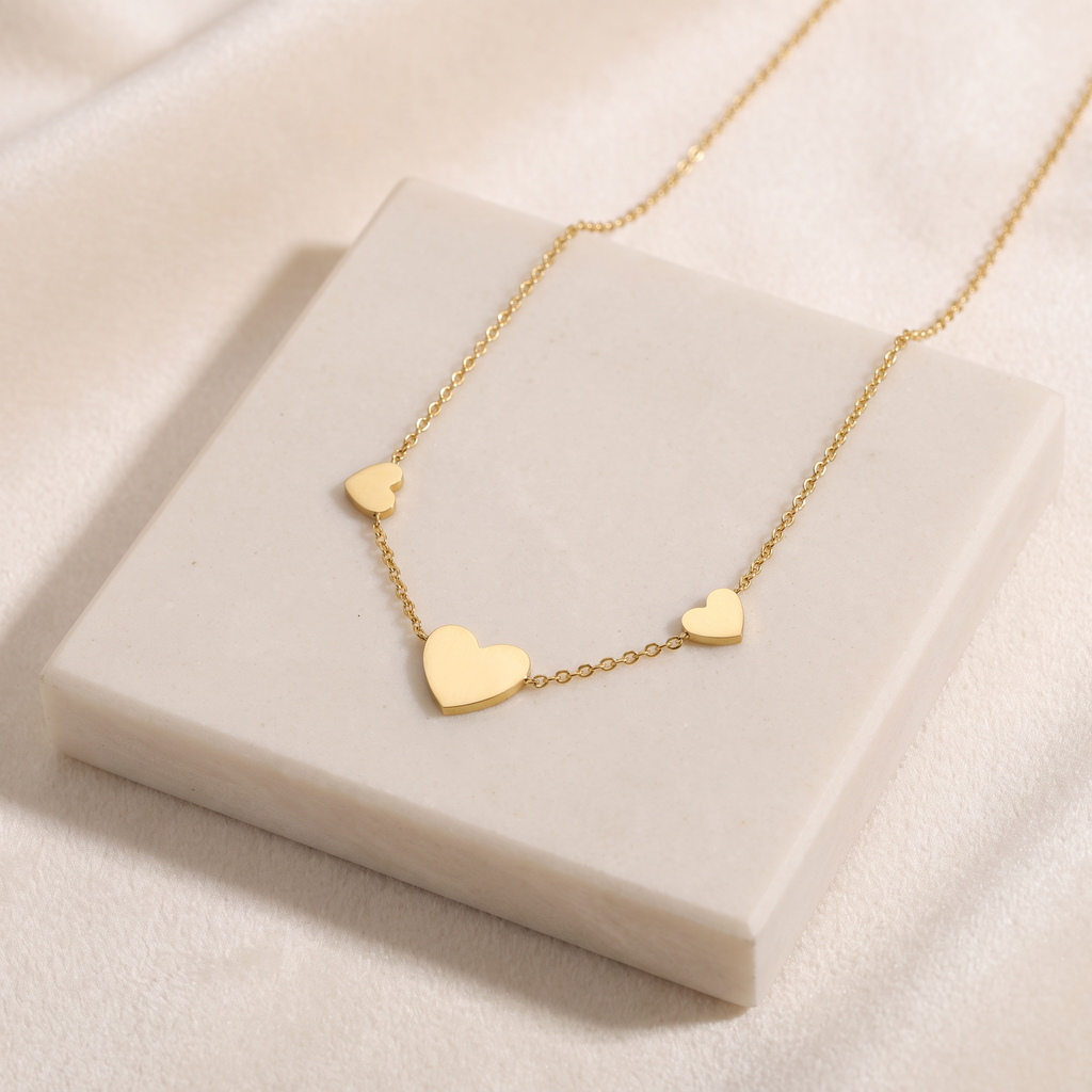 Collier cœur minimaliste sur chaîne — Doré