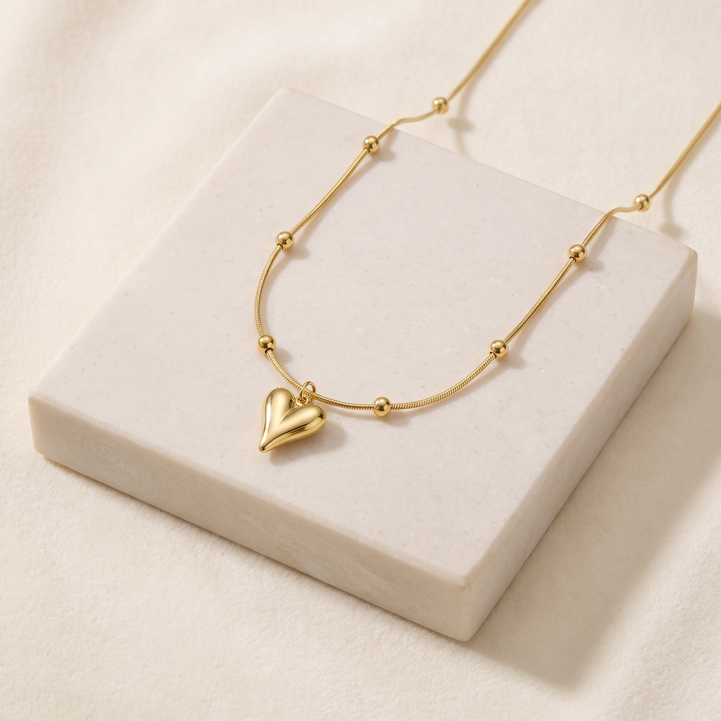 Collier cœur sur chaîne à boules — Doré