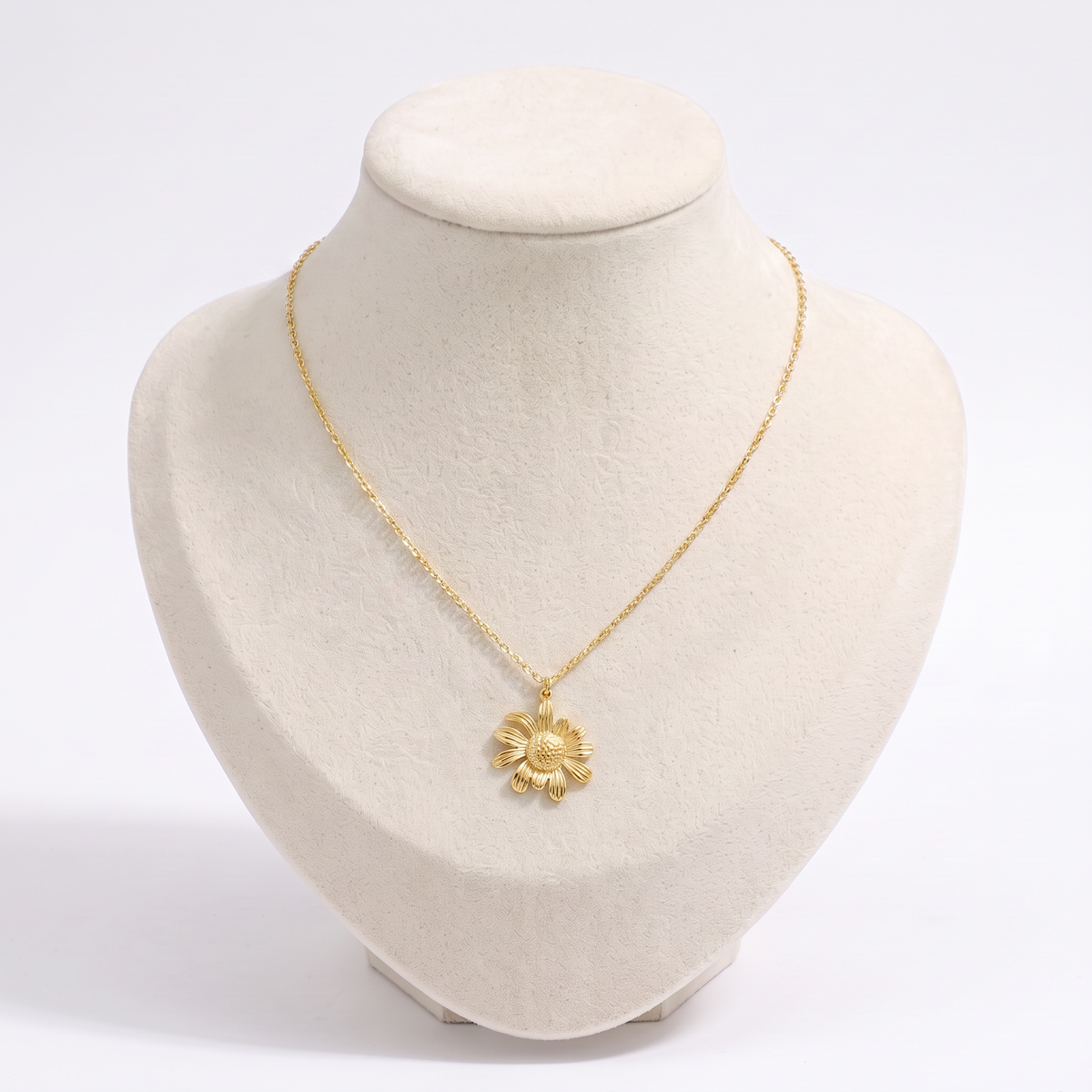 Collier marguerite 40 cm, vue de face, doré
