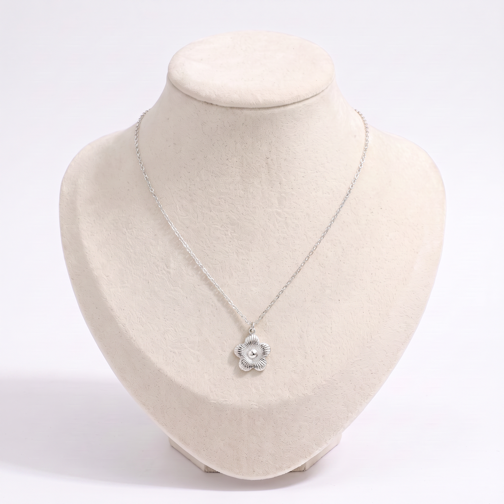 Collier marguerite 39 cm, vue de face, argenté