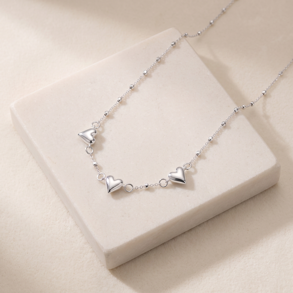 Collier ras de cou cœur — Argenté