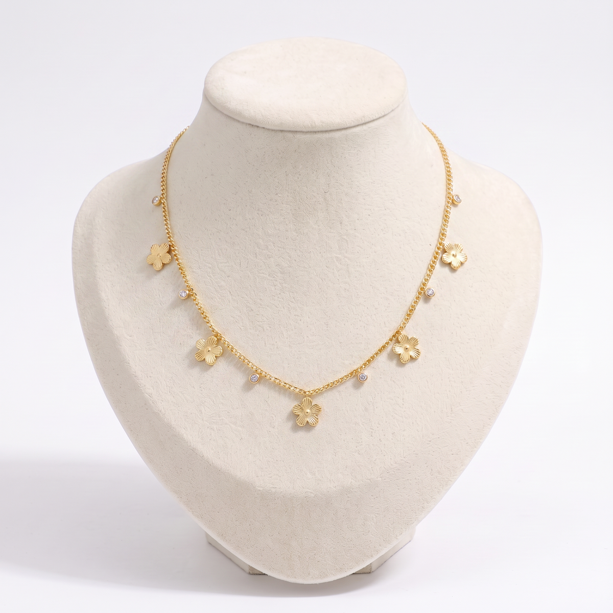 Collier fleur à strass, vue de face, doré