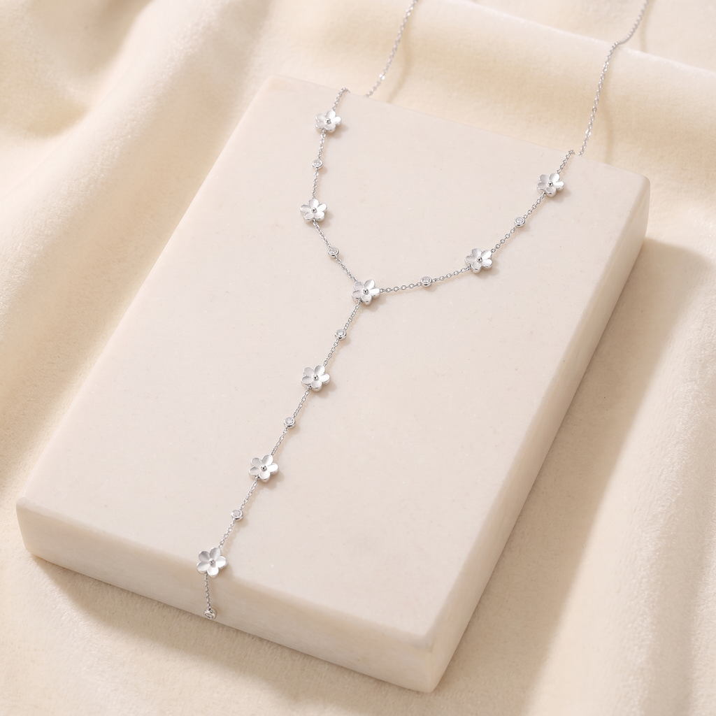 Collier marguerite à strass — Argenté