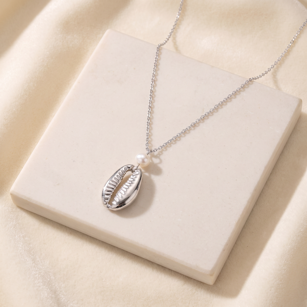 Collier cauri en perles — Argenté