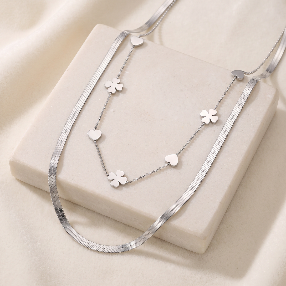 Collier cœur et trèfle double rang — Argenté