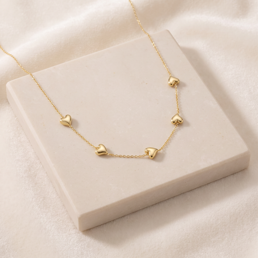 Collier cœur maille fine à motif bombé — Doré