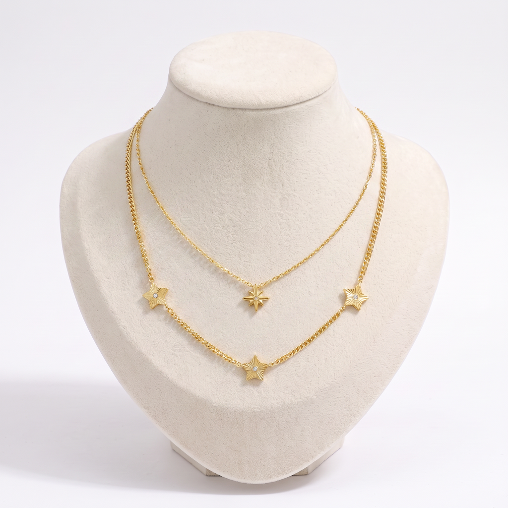 Collier étoile à strass en multirang, vue de face, doré