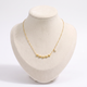 Collier étoile à motif constellation sur chaîne, vue de face, doré