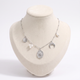 Collier charms lune et soleil effet nacré, vue de face, argenté