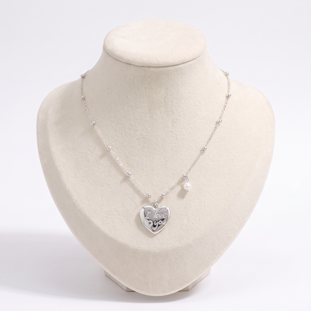 Collier cœur, vue de face, argenté