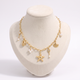 Collier charms coquillage esprit marin, vue de face, doré