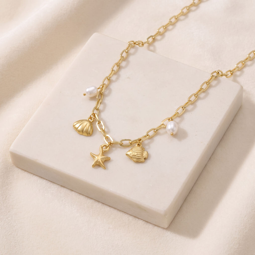 Collier charms coquillage effet nacré — Doré