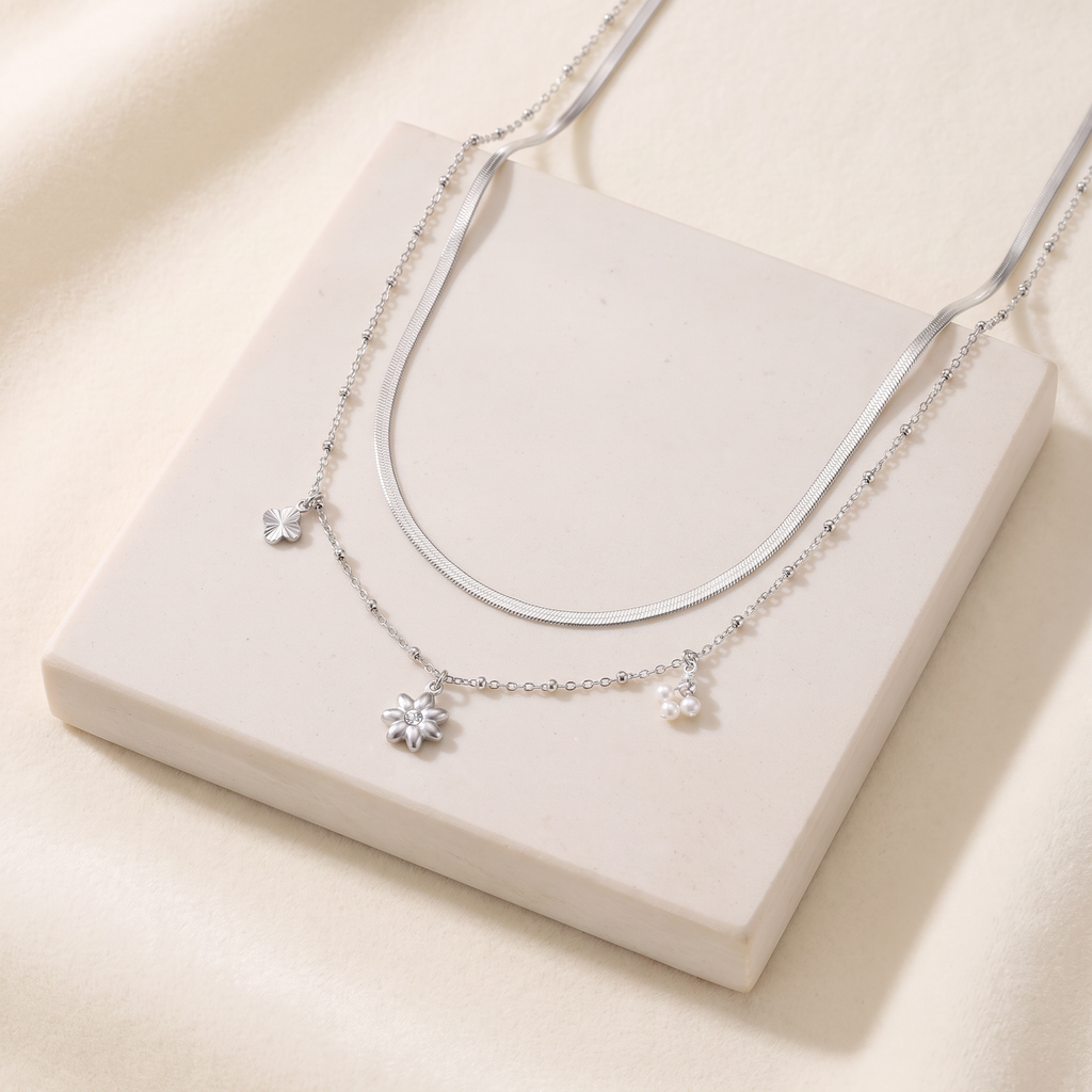 Collier fleur à strass double rang 42 cm — Argenté