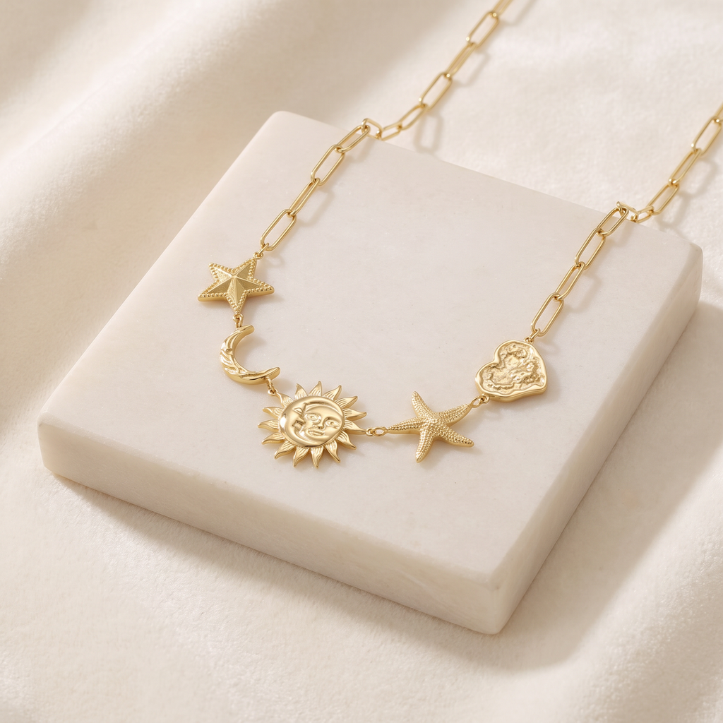 Collier charms étoile, lune et soleil 40 cm — Doré
