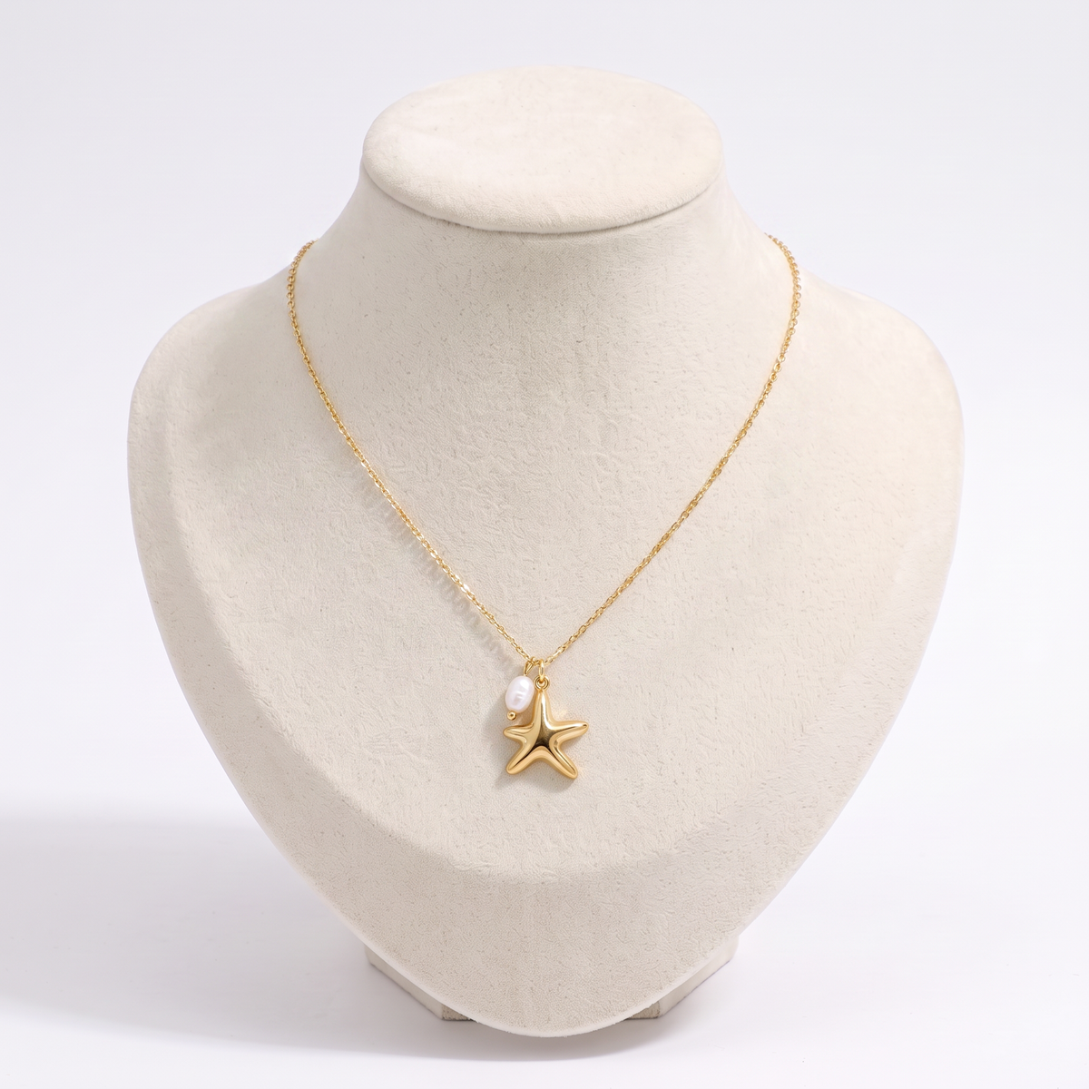Collier ras de cou étoile de mer, vue de face, doré